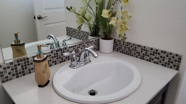 909 Blossom Rock Ln, Folsom, CA 95630