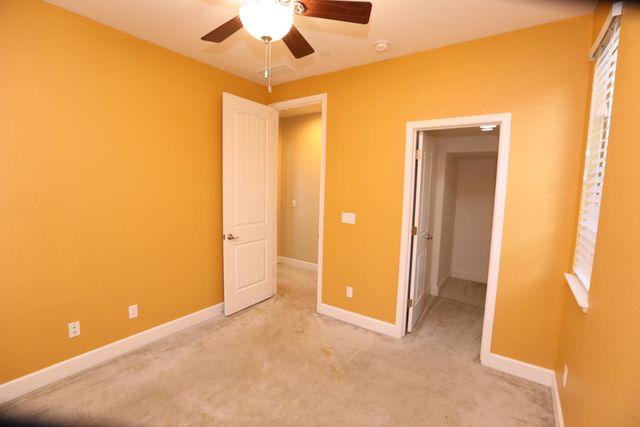 909 Blossom Rock Ln, Folsom, CA 95630