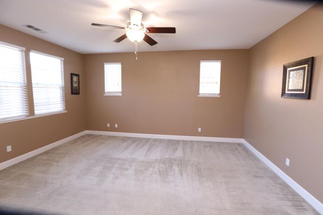 909 Blossom Rock Ln, Folsom, CA 95630