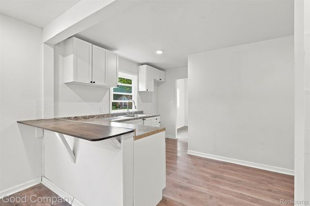 17228 Chapel Street, Detroit, MI 48219