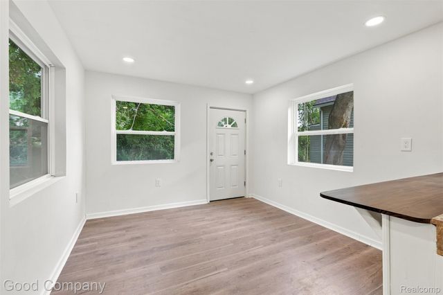 17228 Chapel Street, Detroit, MI 48219