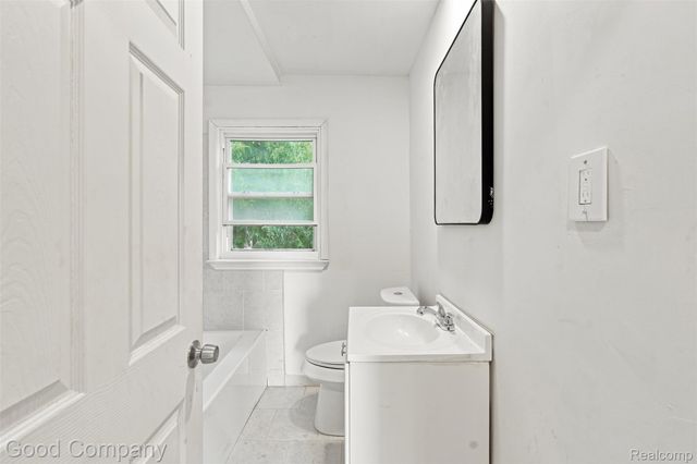 17228 Chapel Street, Detroit, MI 48219