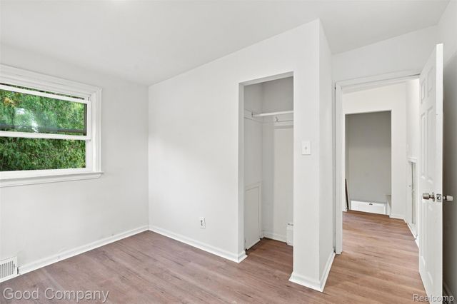 17228 Chapel Street, Detroit, MI 48219