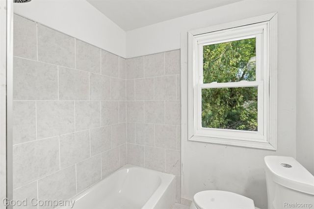 17228 Chapel Street, Detroit, MI 48219