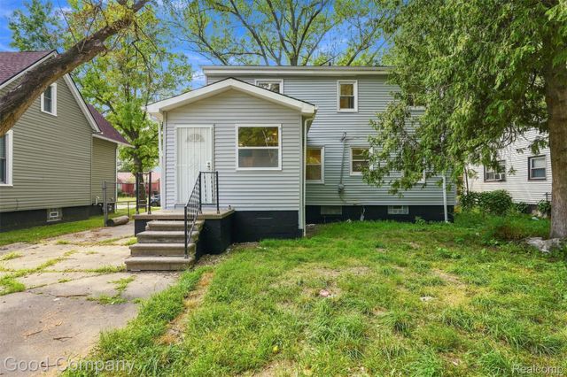 17228 Chapel Street, Detroit, MI 48219