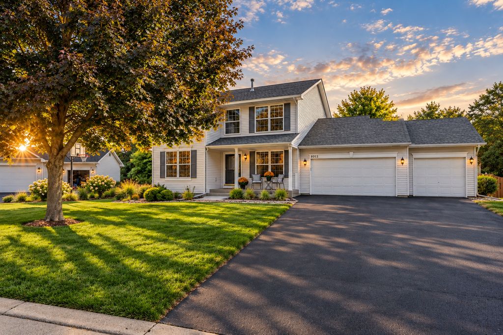 8013 Greenbriar Court, Woodbury, MN 55125 — exterior