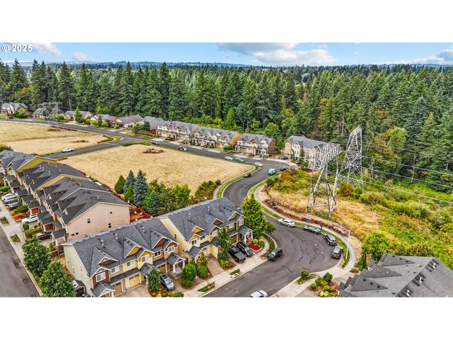 19947 TRADE Way, Oregon City, OR 97045