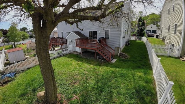 42 Castine St 1, Worcester, MA 01606