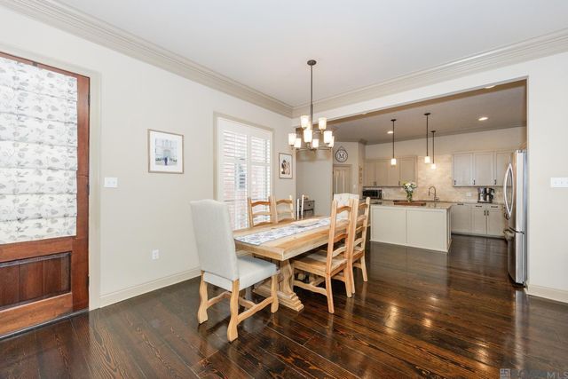 8274 Seville Ct, Baton Rouge, LA 70820