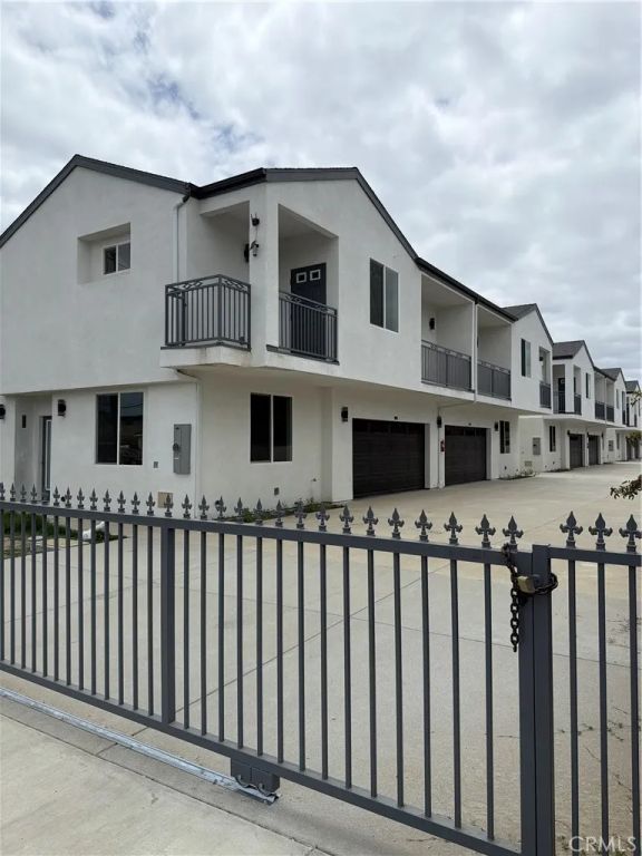 1439 S Palomares, Pomona, CA 91766
