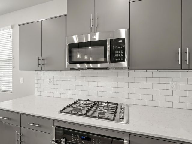 3322 Hermosa Avenue, Clovis, CA 93619