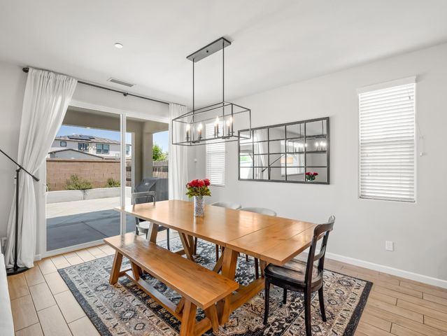 3322 Hermosa Avenue, Clovis, CA 93619