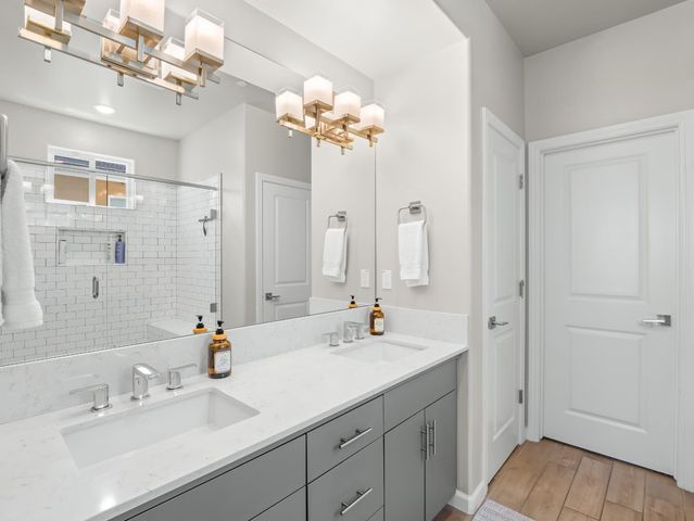 3322 Hermosa Avenue, Clovis, CA 93619