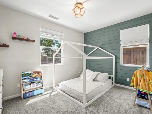 3322 Hermosa Avenue, Clovis, CA 93619