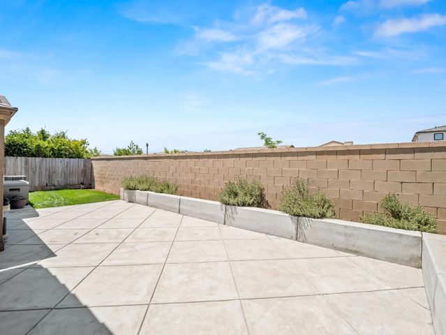 3322 Hermosa Avenue, Clovis, CA 93619