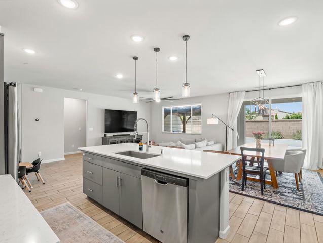 3322 Hermosa Avenue, Clovis, CA 93619
