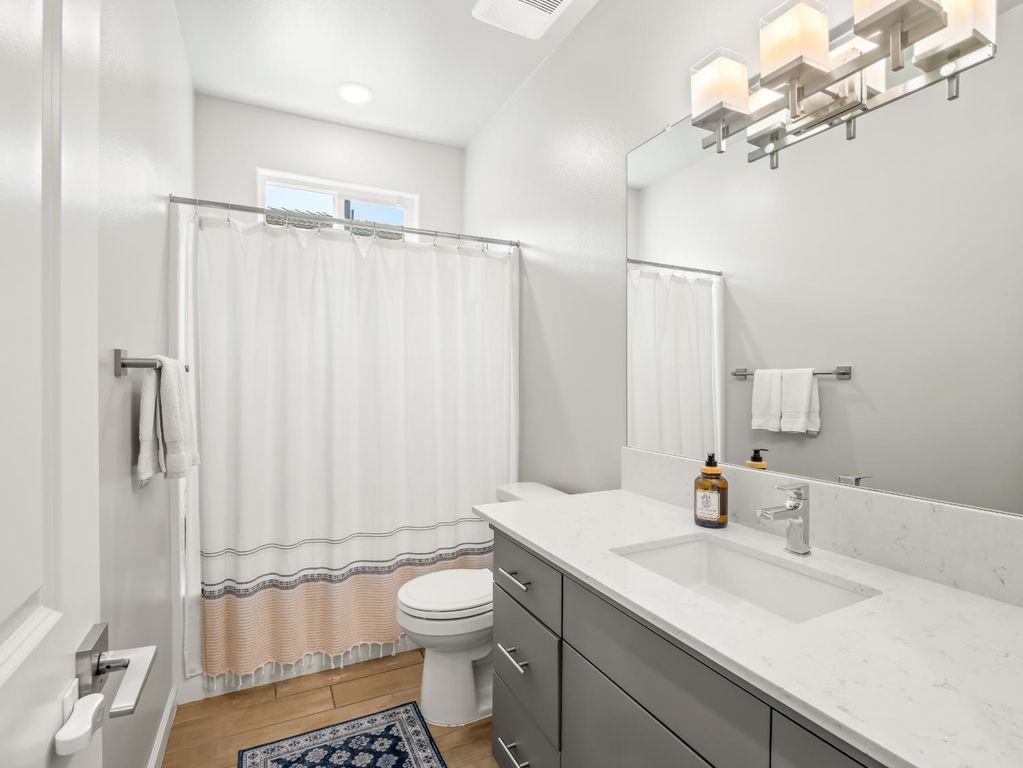 Image 29 of property listing at 3322 Hermosa Avenue, Clovis, CA 93619