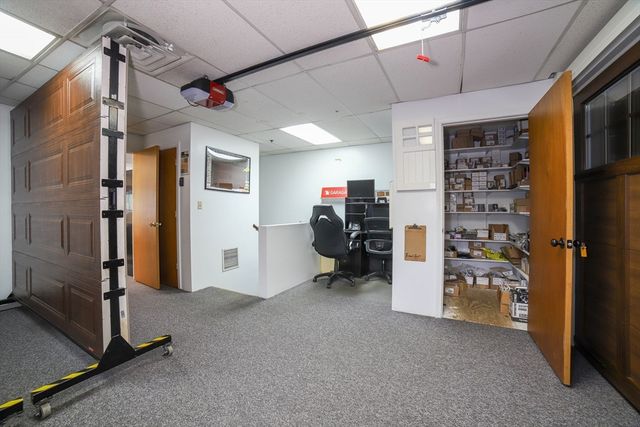 46 Milton St 2, Worcester, MA 01605