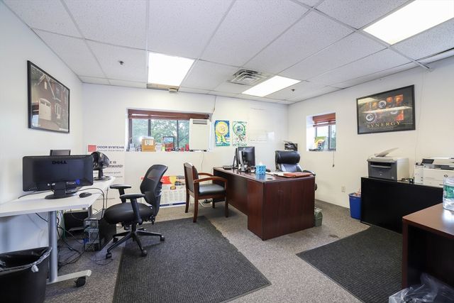 46 Milton St 2, Worcester, MA 01605