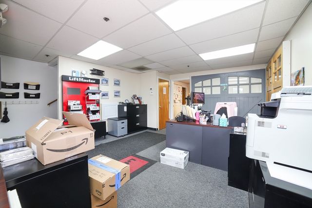 46 Milton St 2, Worcester, MA 01605