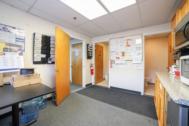 46 Milton St 2, Worcester, MA 01605