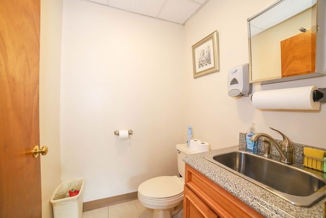 46 Milton St 2, Worcester, MA 01605