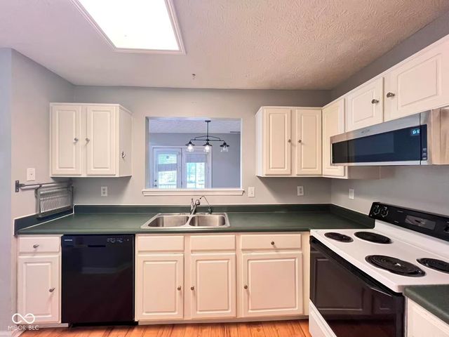 4450 Connaught West Drive, Plainfield, IN 46168