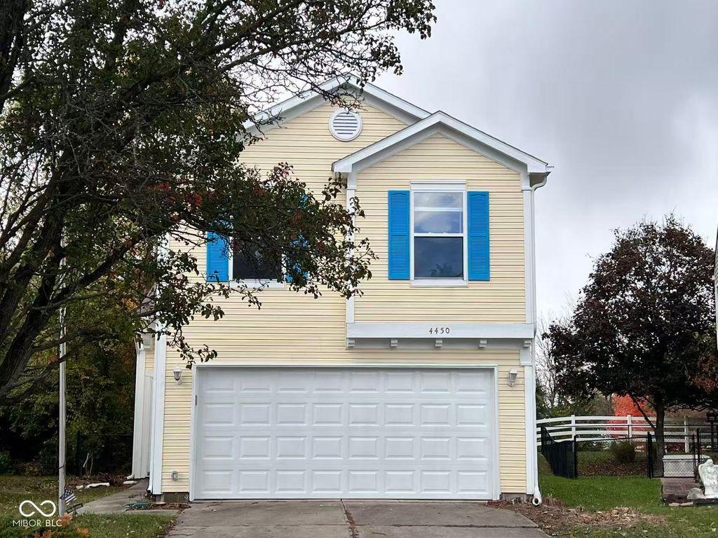 4450 Connaught West Drive, Plainfield, IN 46168