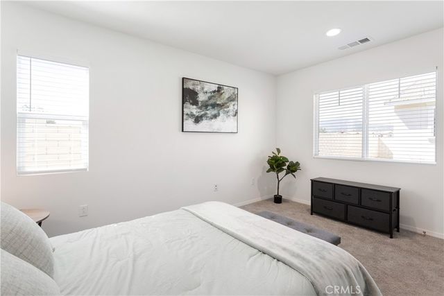 6877 N Curtis 2, San Bernardino, CA 92407