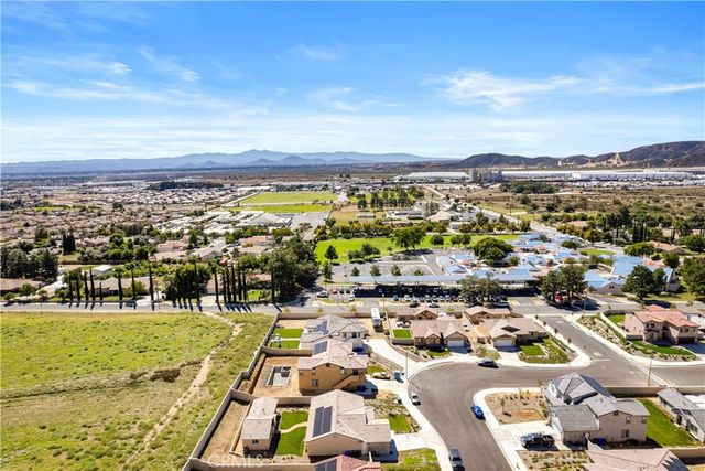 6877 N Curtis 2, San Bernardino, CA 92407