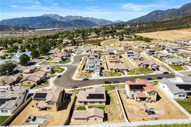 6877 N Curtis 2, San Bernardino, CA 92407