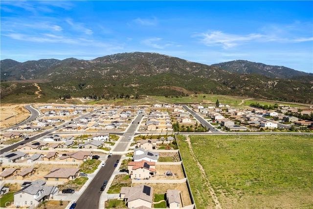6877 N Curtis 2, San Bernardino, CA 92407