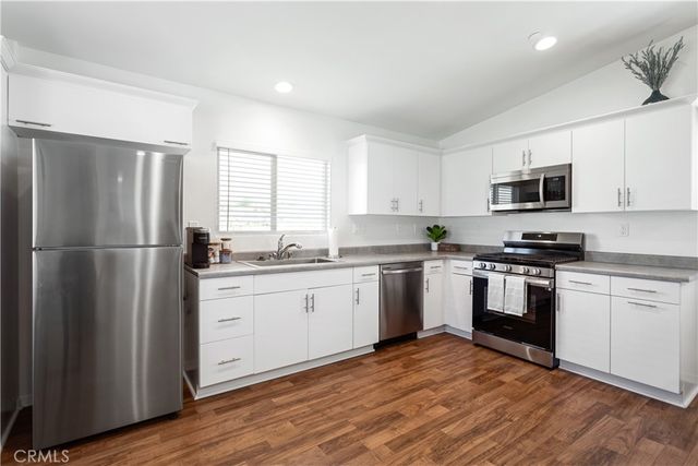 6877 N Curtis 2, San Bernardino, CA 92407
