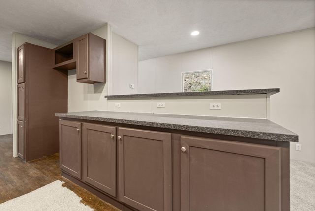 183 Pine Br Road, Harlan, KY 40831