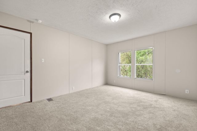 183 Pine Br Road, Harlan, KY 40831