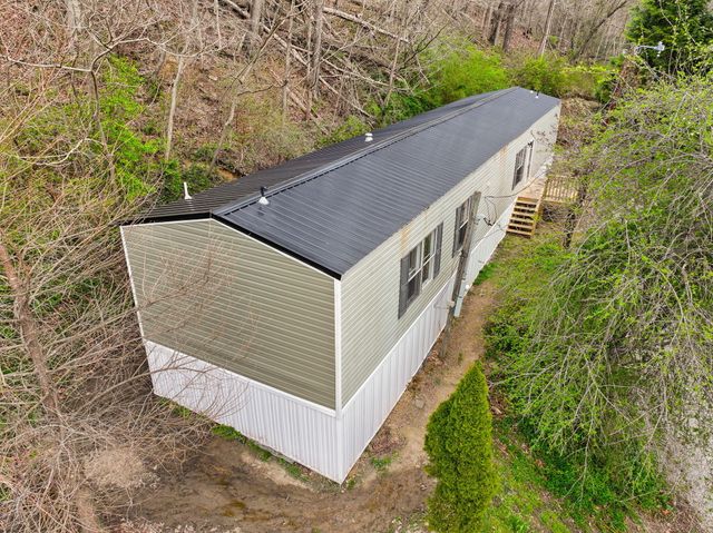 183 Pine Br Road, Harlan, KY 40831