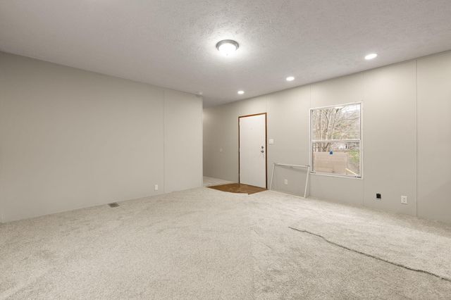 183 Pine Br Road, Harlan, KY 40831