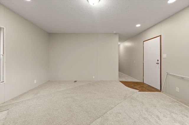 183 Pine Br Road, Harlan, KY 40831