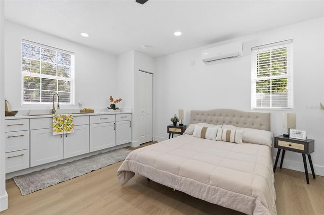 2116 W SEWAHA STREET, Tampa, FL 33612