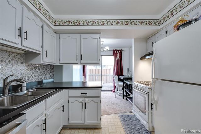 41617 Bedford Drive, Canton, MI 48187