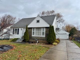 99 Briarcliff Road, Cheektowaga, NY 14225