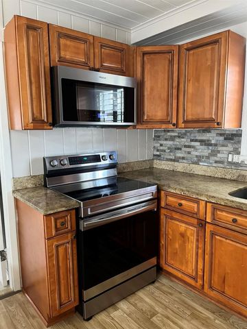 511 W PALM Street, Lantana, FL 33462