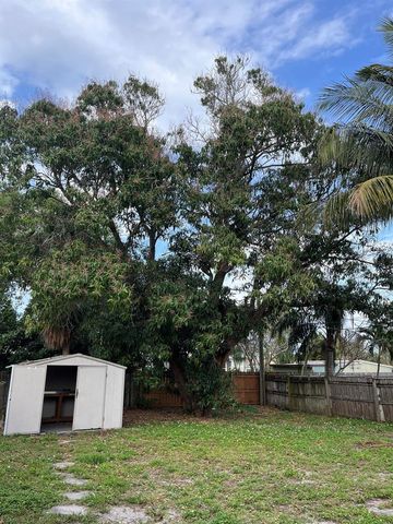 511 W PALM Street, Lantana, FL 33462