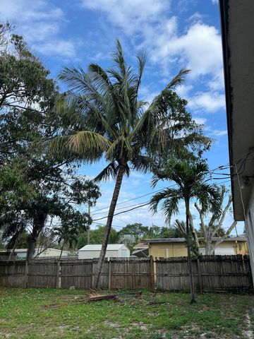 511 W PALM Street, Lantana, FL 33462
