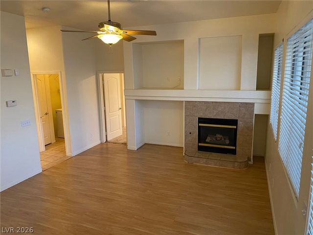 7565 SPLASHING ROCK Drive, Las Vegas, NV 89131