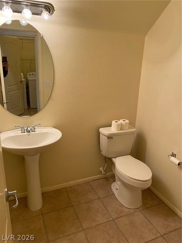 7565 SPLASHING ROCK Drive, Las Vegas, NV 89131