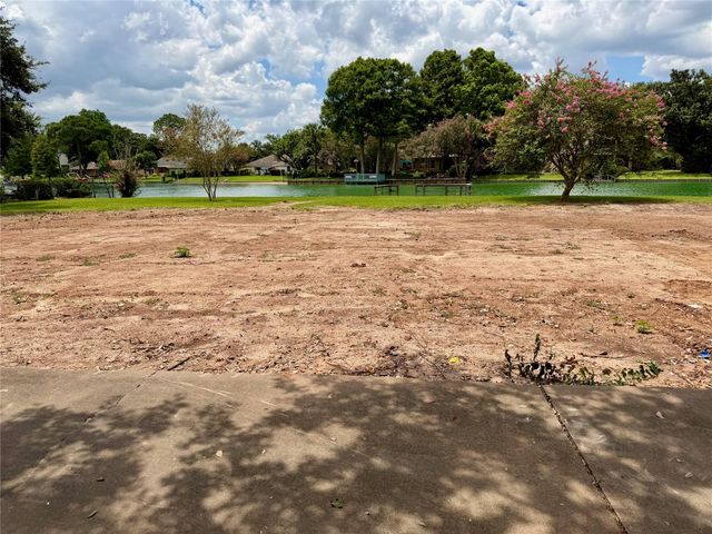 711 Salerno Street, Sugar Land, TX 77478