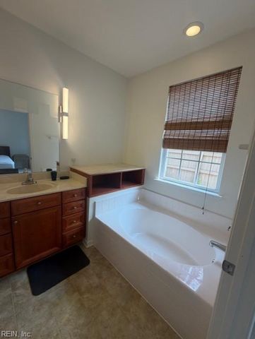 5301 Brinsley LN, Virginia Beach, VA 23455