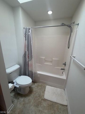 5301 Brinsley LN, Virginia Beach, VA 23455