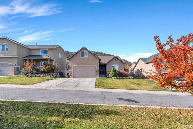 6935 N KIOWA PKWY, Eagle Mountain, UT 84005